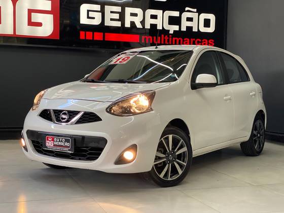 NISSAN MARCH 1.6 SL 16V FLEXSTART 4P XTRONIC NISSAN MARCH 1.6 SL 16V FLEXSTART 4P XTRONIC